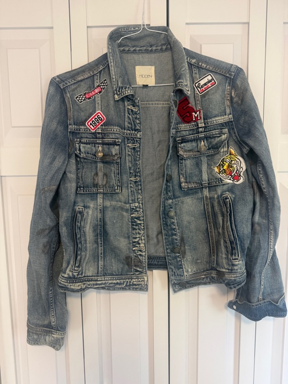 Vintage-Inspired Light Blue Denim Jacket with Patches